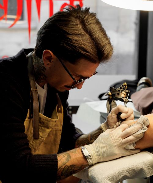 tatuaje granada.tatuadores granada