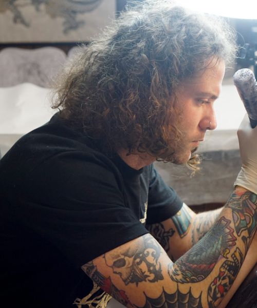 tatuaje granada.tatuadores granada
