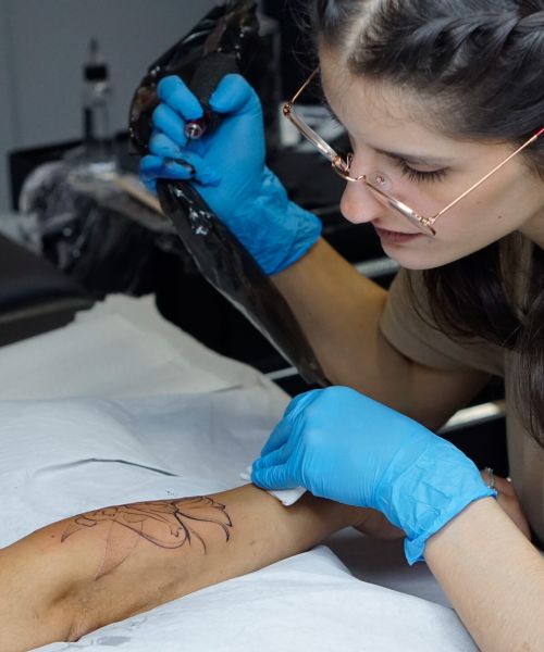 tatuaje granada.tatuadores granada