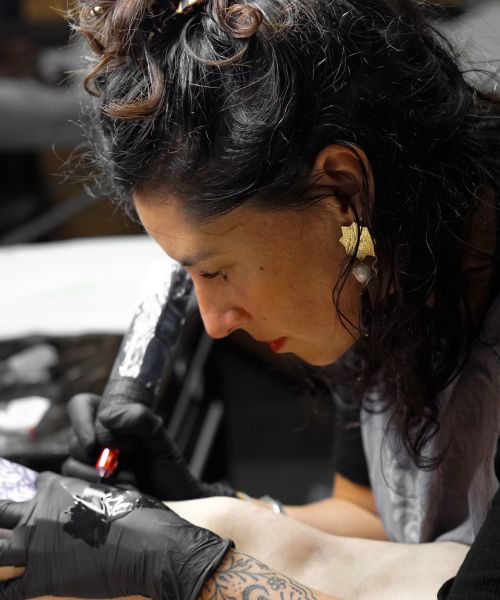 tatuaje granada.tatuadores granada
